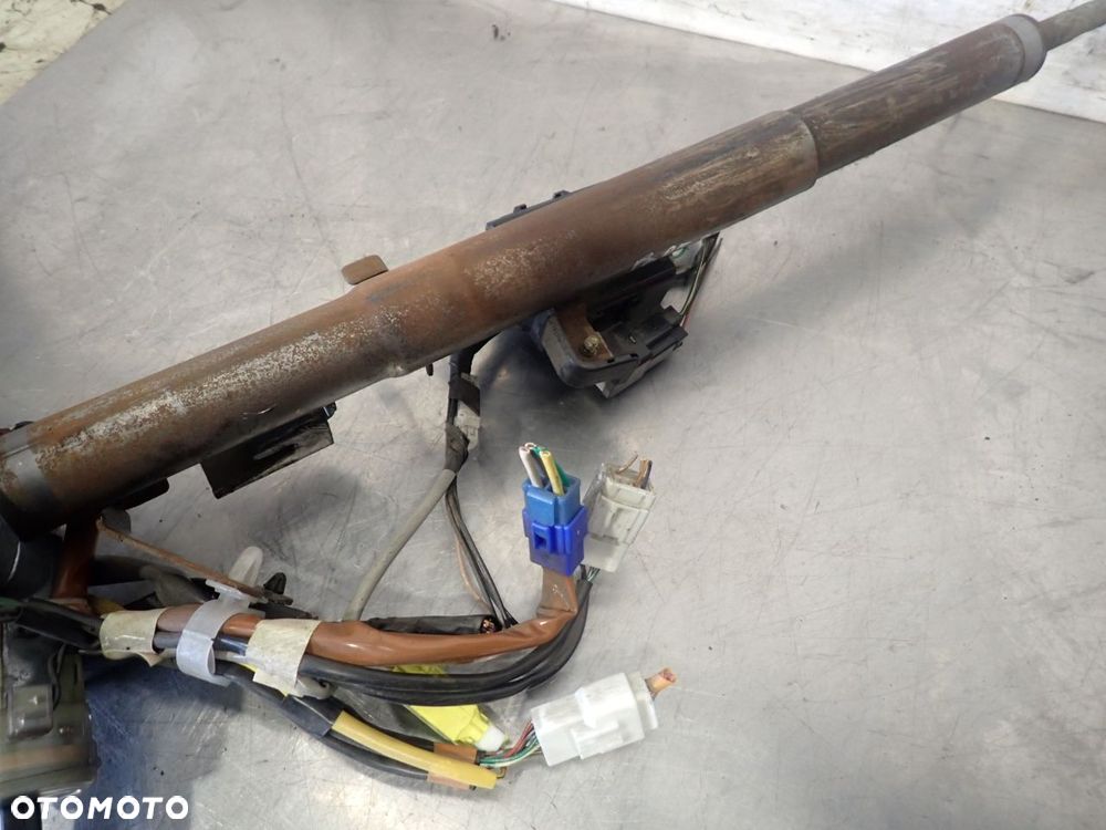 KOLUMNA KIEROWNICZA ZE STACYJKĄ SUBARU FORESTER SG - 3