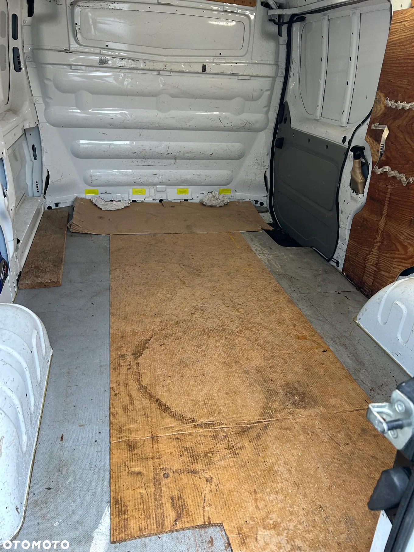Renault TRAFIC - 10