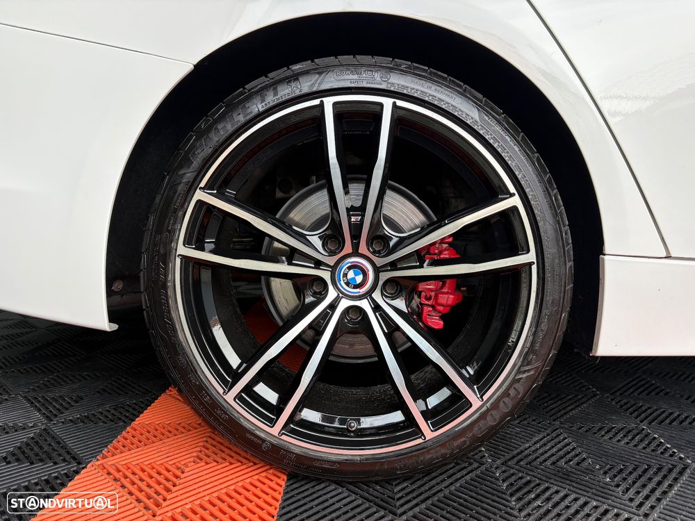 BMW 318 d Aut. Blue Performance Sport Line - 25