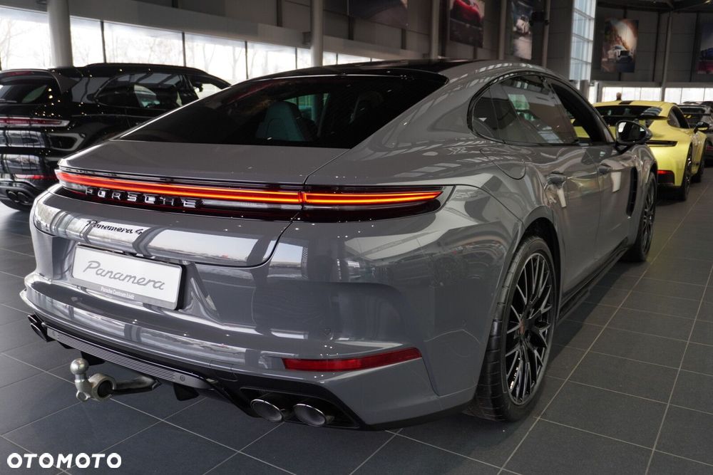 Porsche Panamera 4 - 9