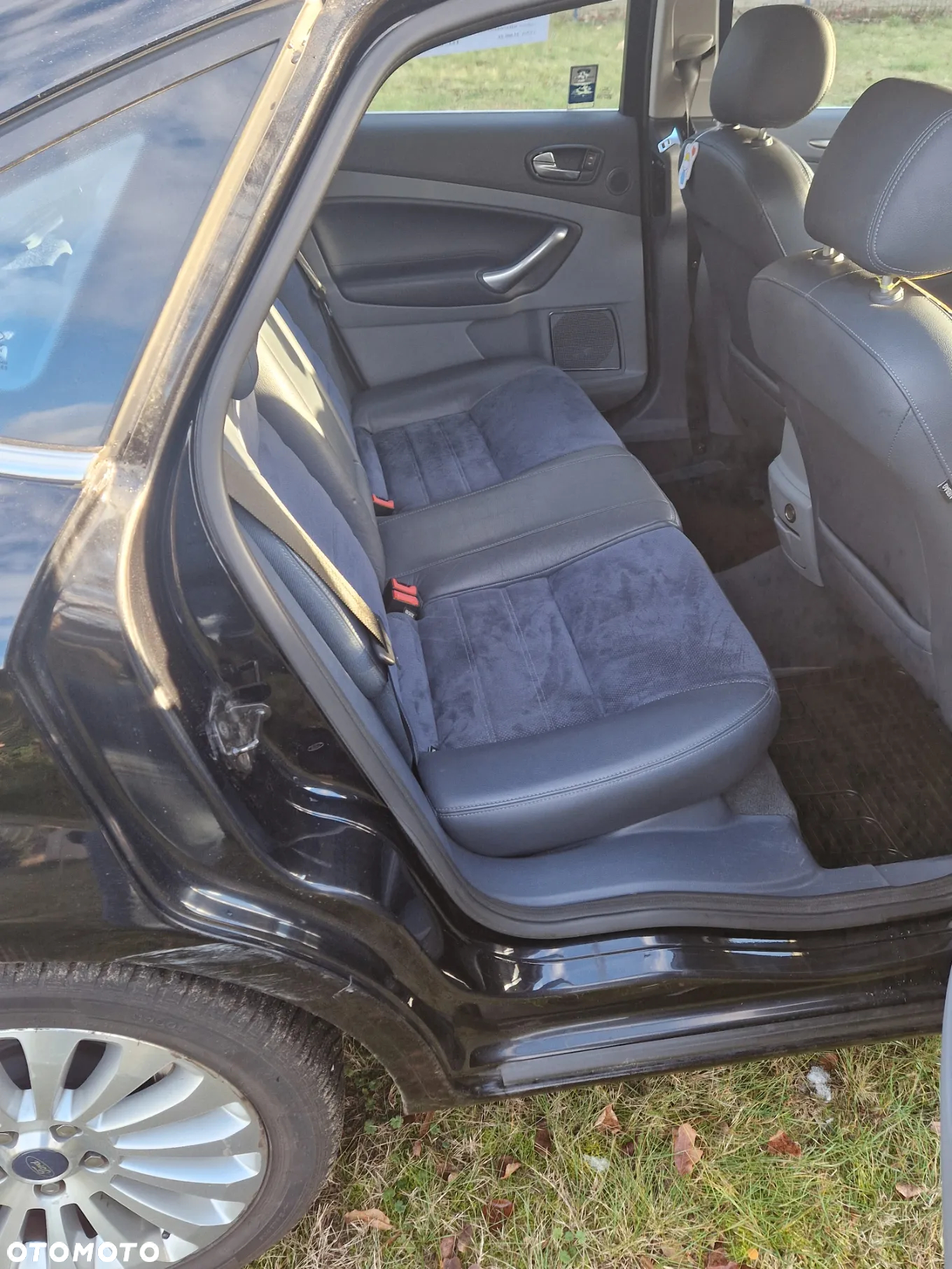 Ford Mondeo 2.5 Titanium - 25