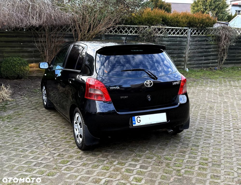 Toyota Yaris 1.3 Edition S - 34