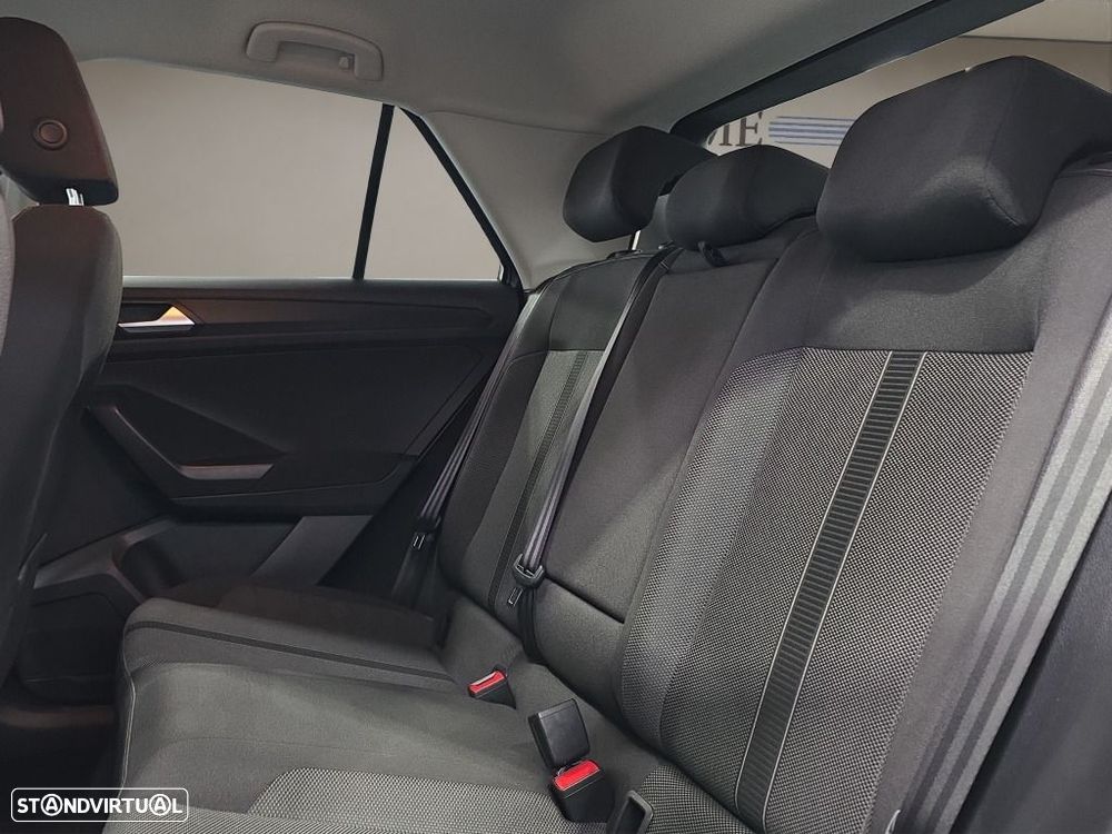 VW T-Roc 1.0 TSI - 16
