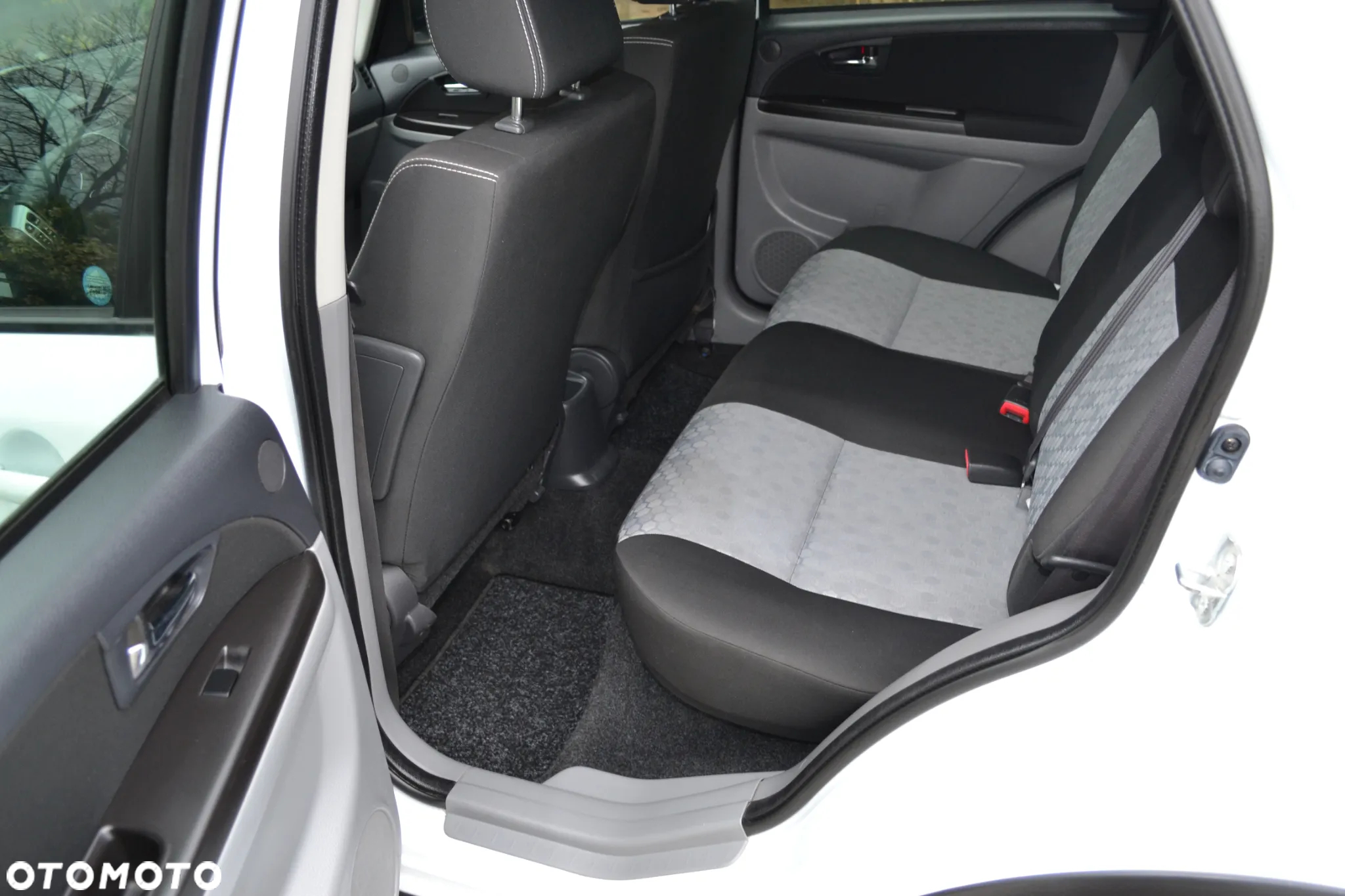 Suzuki SX4 1.6 Premium 4WD - 16