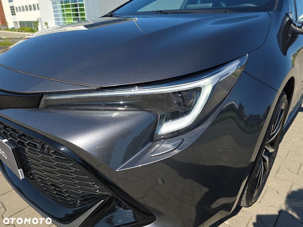 Toyota Corolla 1.8 Hybrid GR Sport Dynamic - 11