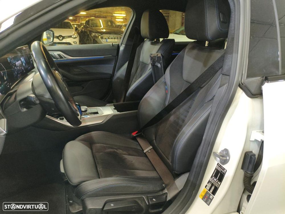 BMW i4 eDrive40 Desportiva M - 7