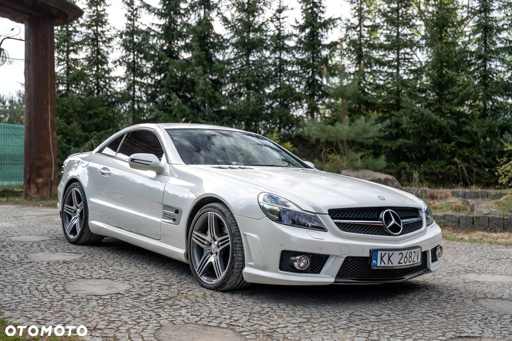 Mercedes-Benz SL 63 AMG - 11