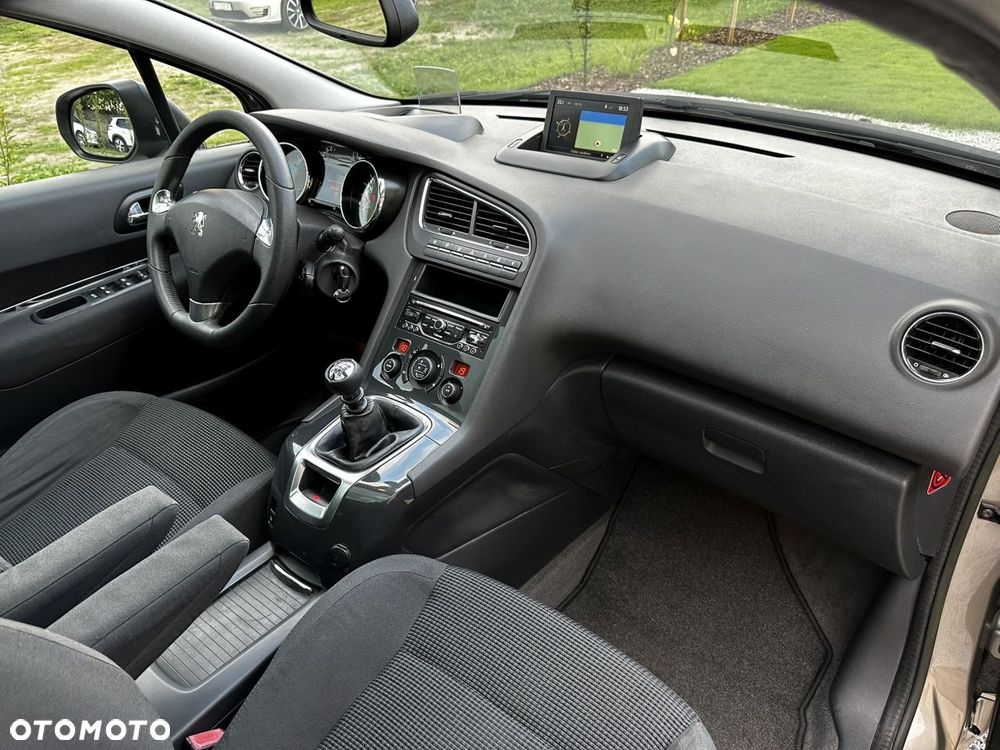 Peugeot 5008 HDI FAP 150 Allure - 31