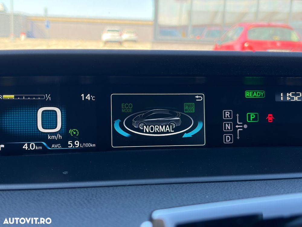 Toyota Prius (Hybrid) Executive - 20