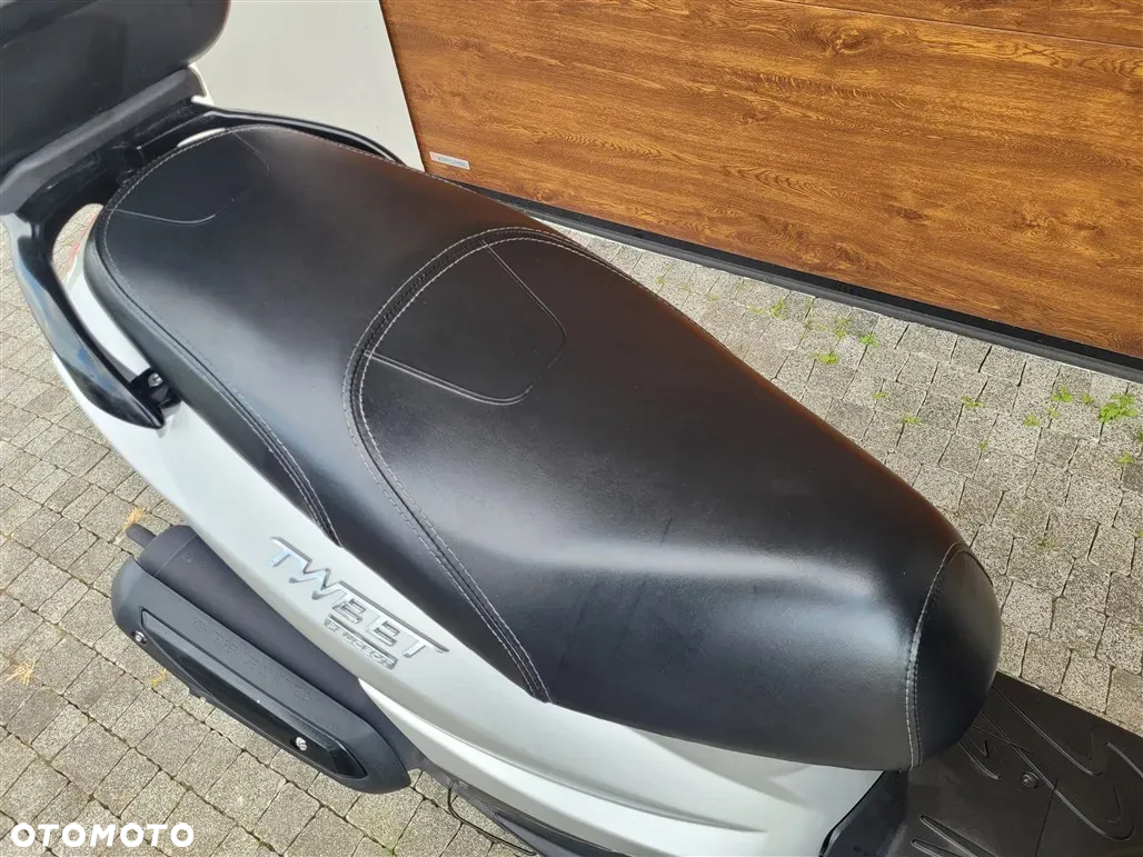 Peugeot Tweet - 12