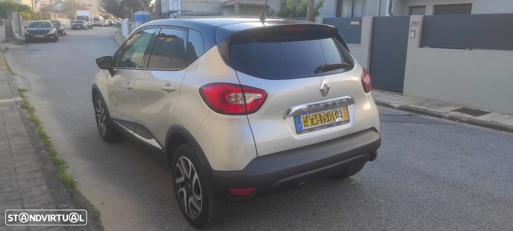 Renault Captur 1.5 dCi Exclusive - 2