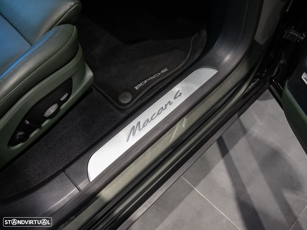 Porsche Macan Electric 4 - 50
