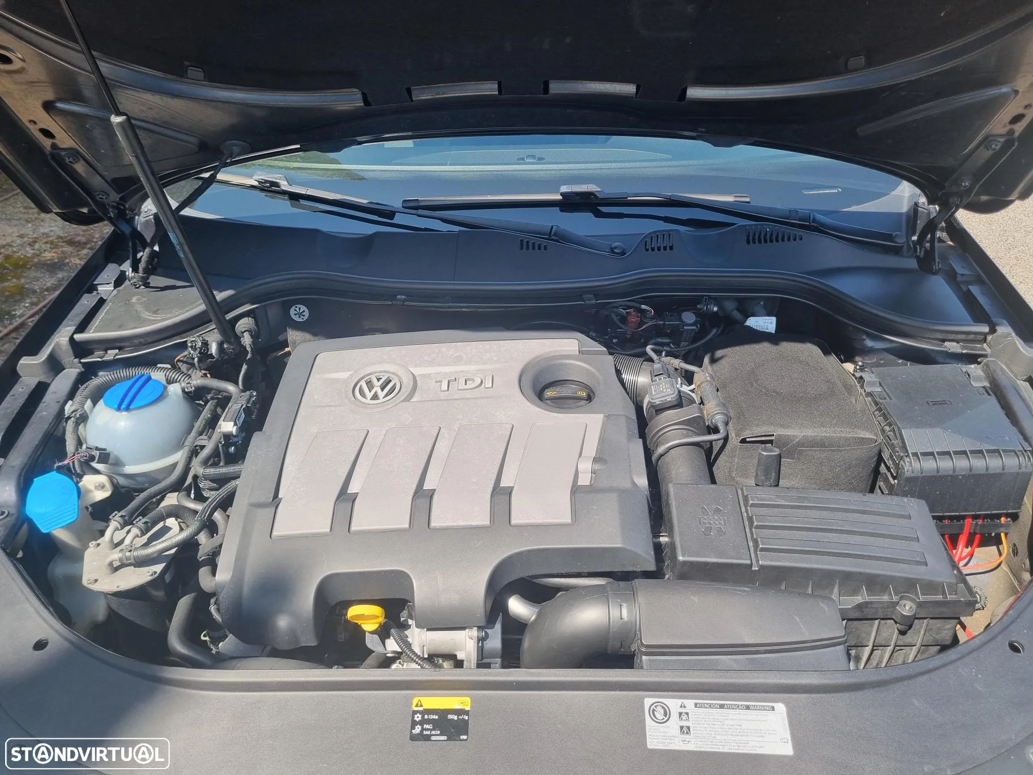 VW Passat 1.6 TDI BlueMotion - 23