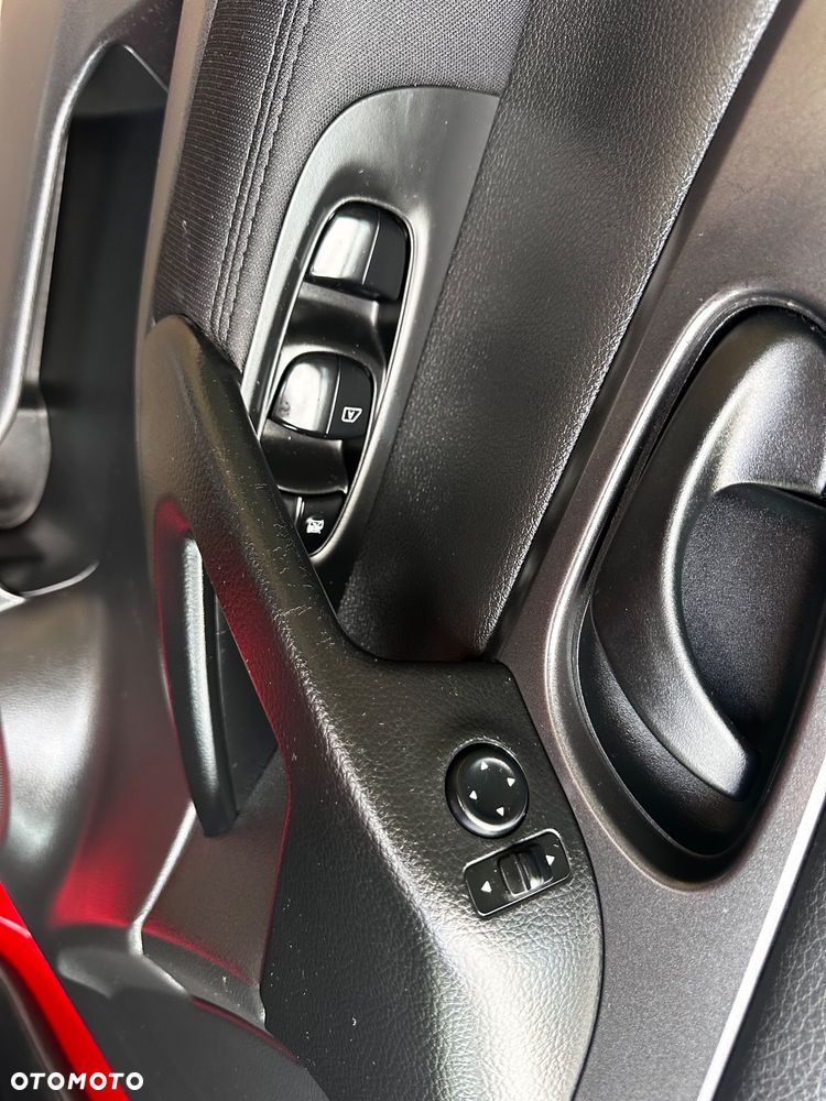 Nissan Qashqai 1.5 dCi N-Connecta - 15