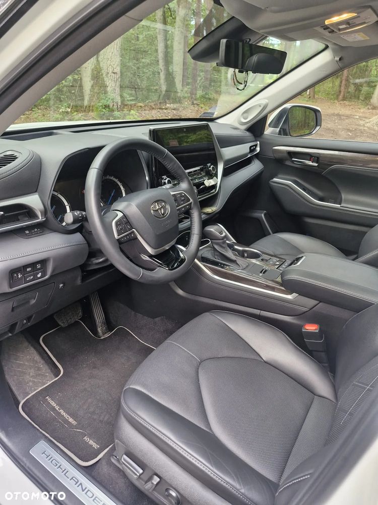 Toyota Highlander 2.5 Hybrid Executive - 12