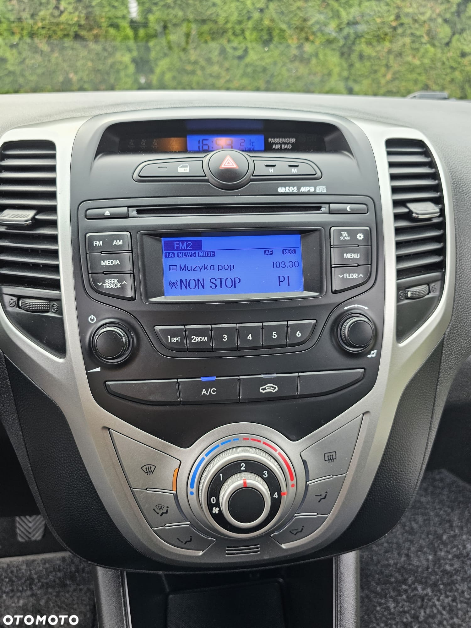 Hyundai ix20 1.4 CRDi BlueDrive Comfort - 19
