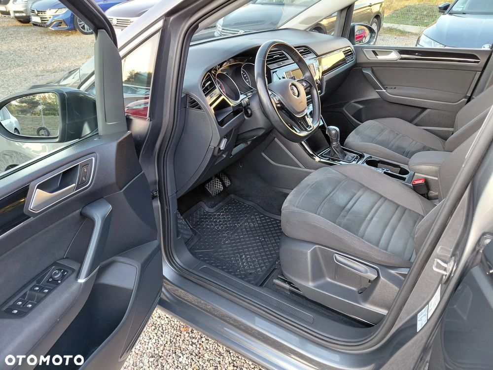 Volkswagen Touran 1.8 TSI BMT Highline DSG - 26