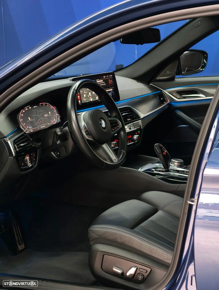 BMW 530 e Pack M - 26