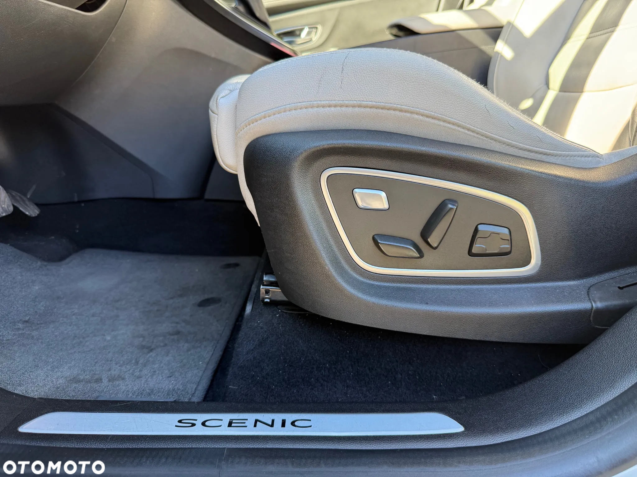 Renault Scenic - 13