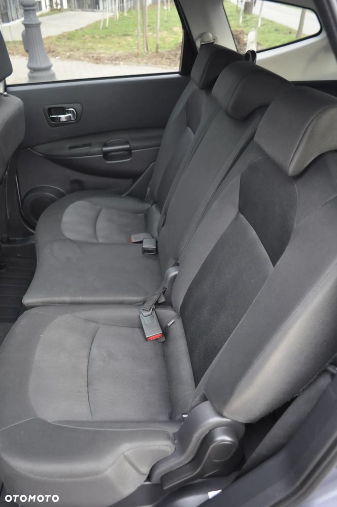 Nissan Qashqai+2 - 12