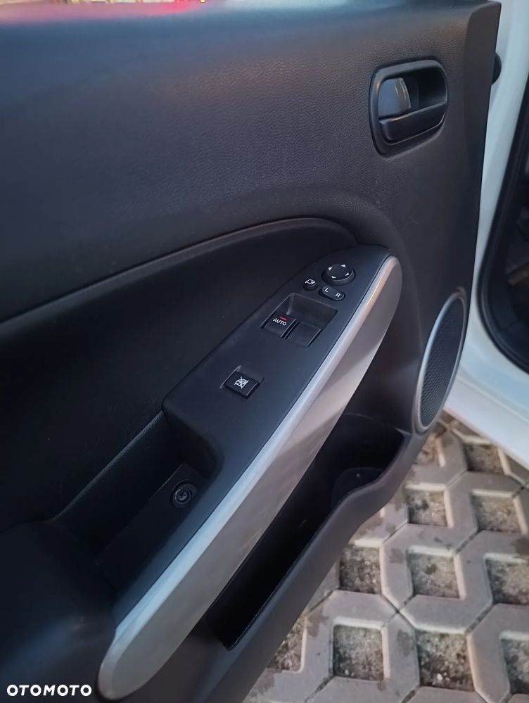 Mazda 2 1.3 Impression - 13