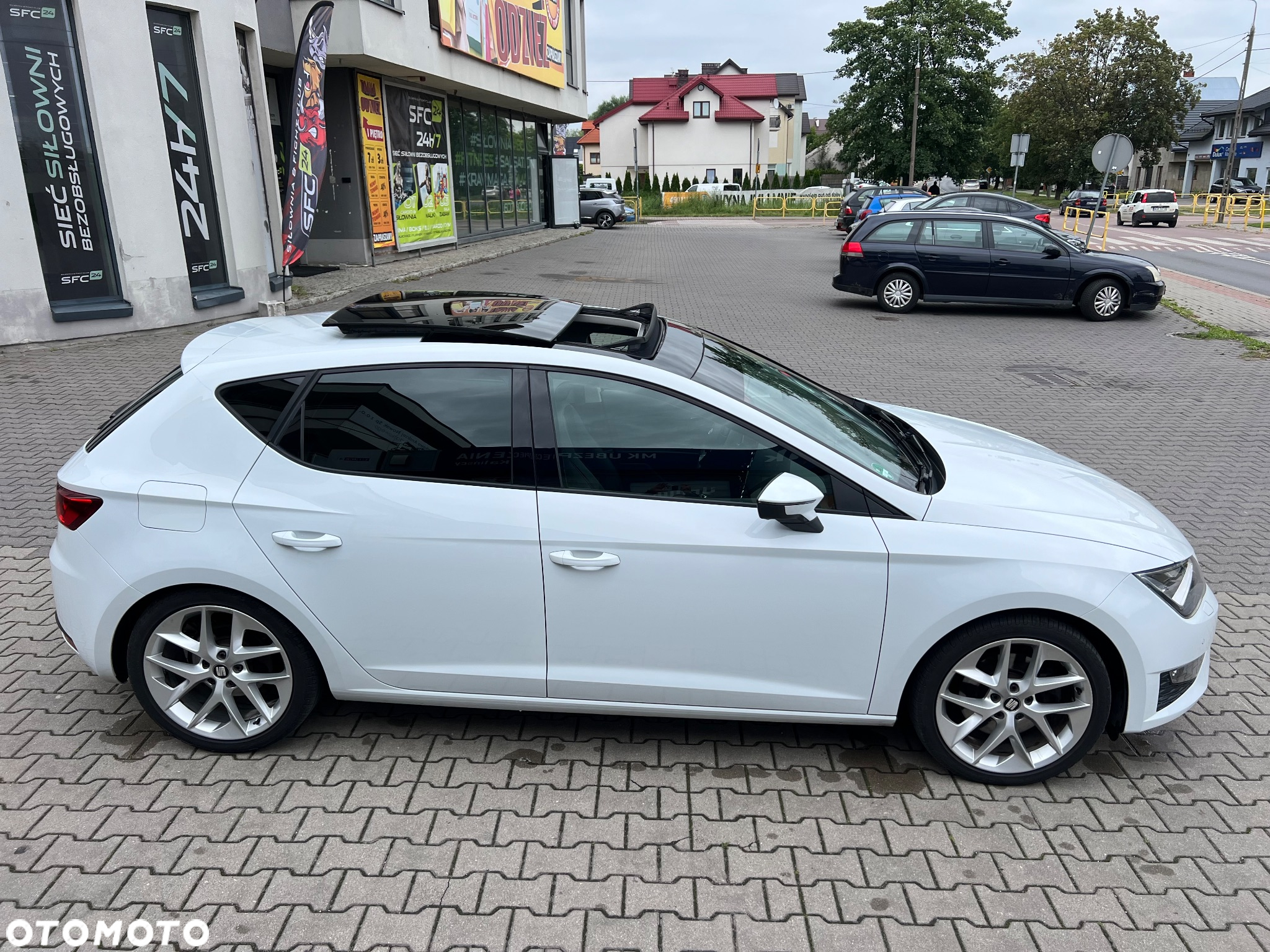 Seat Leon 1.8 TSI FR Black S&S - 8