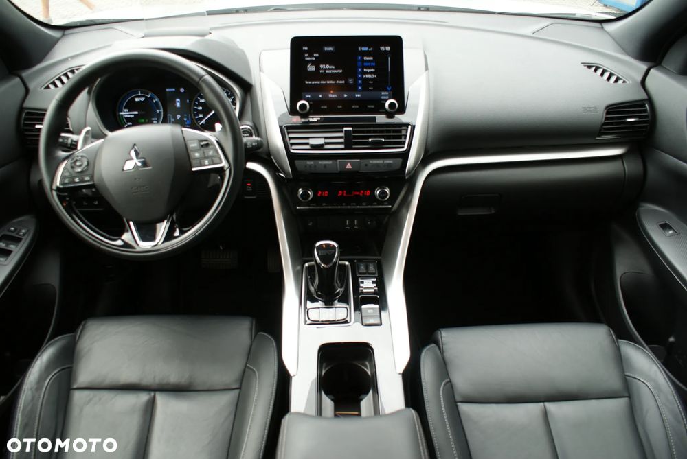 Mitsubishi Eclipse Cross 4WD Top - 8