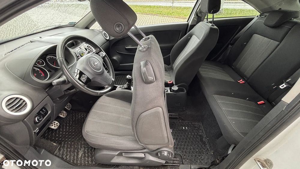 Opel Corsa 1.4 16V Sport - 10