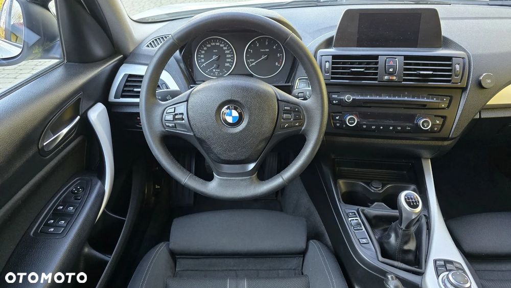 BMW Seria 1 116d - 27