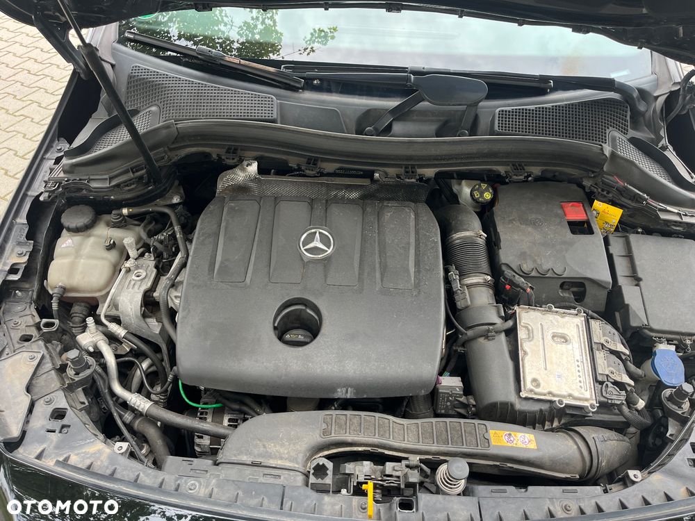 Mercedes-Benz Klasa B 180 d 7G-DCT Progressive - 13