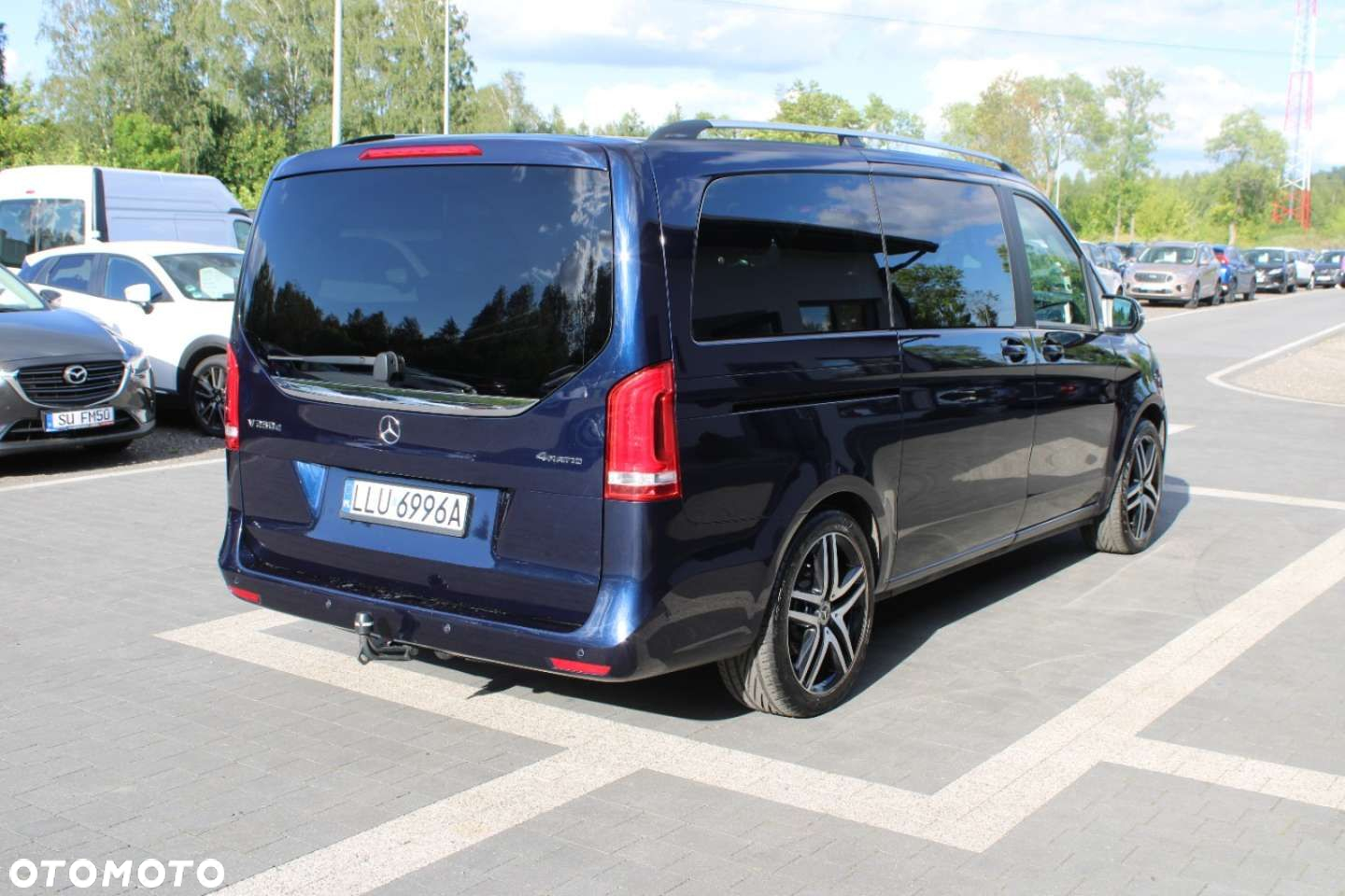 Mercedes-Benz Klasa V - 7