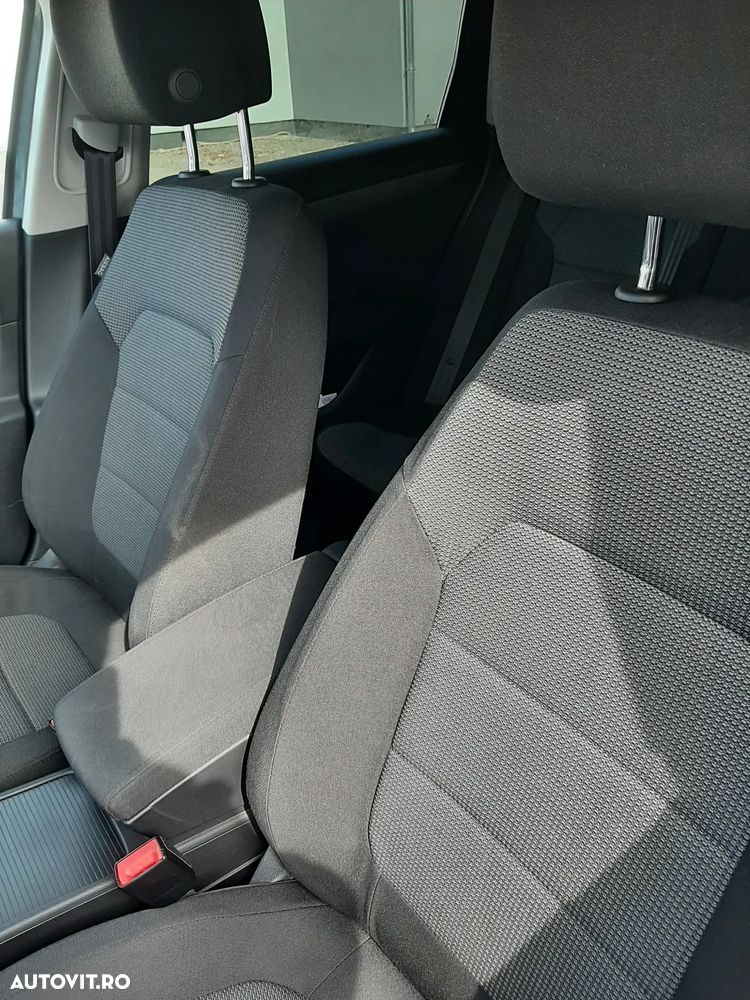 Volkswagen Passat 2.0 TDI Blue TDI DSG Comfortline - 16