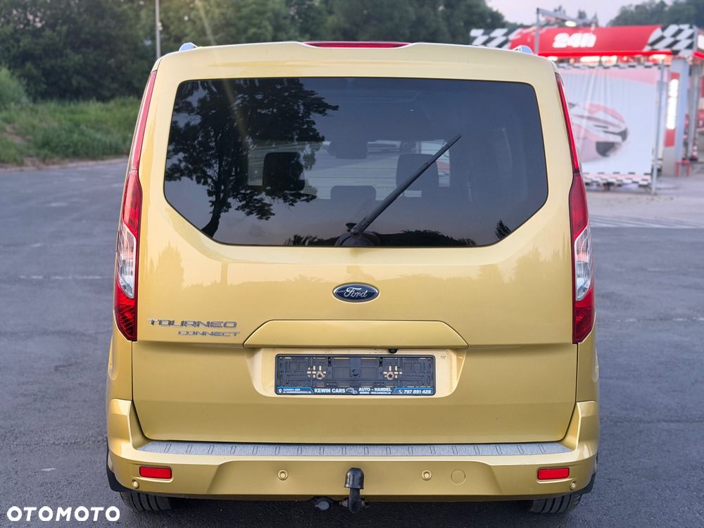Ford Tourneo Connect - 13