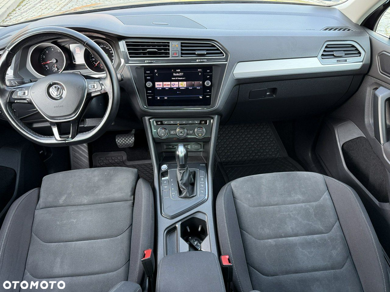 Volkswagen Tiguan - 16