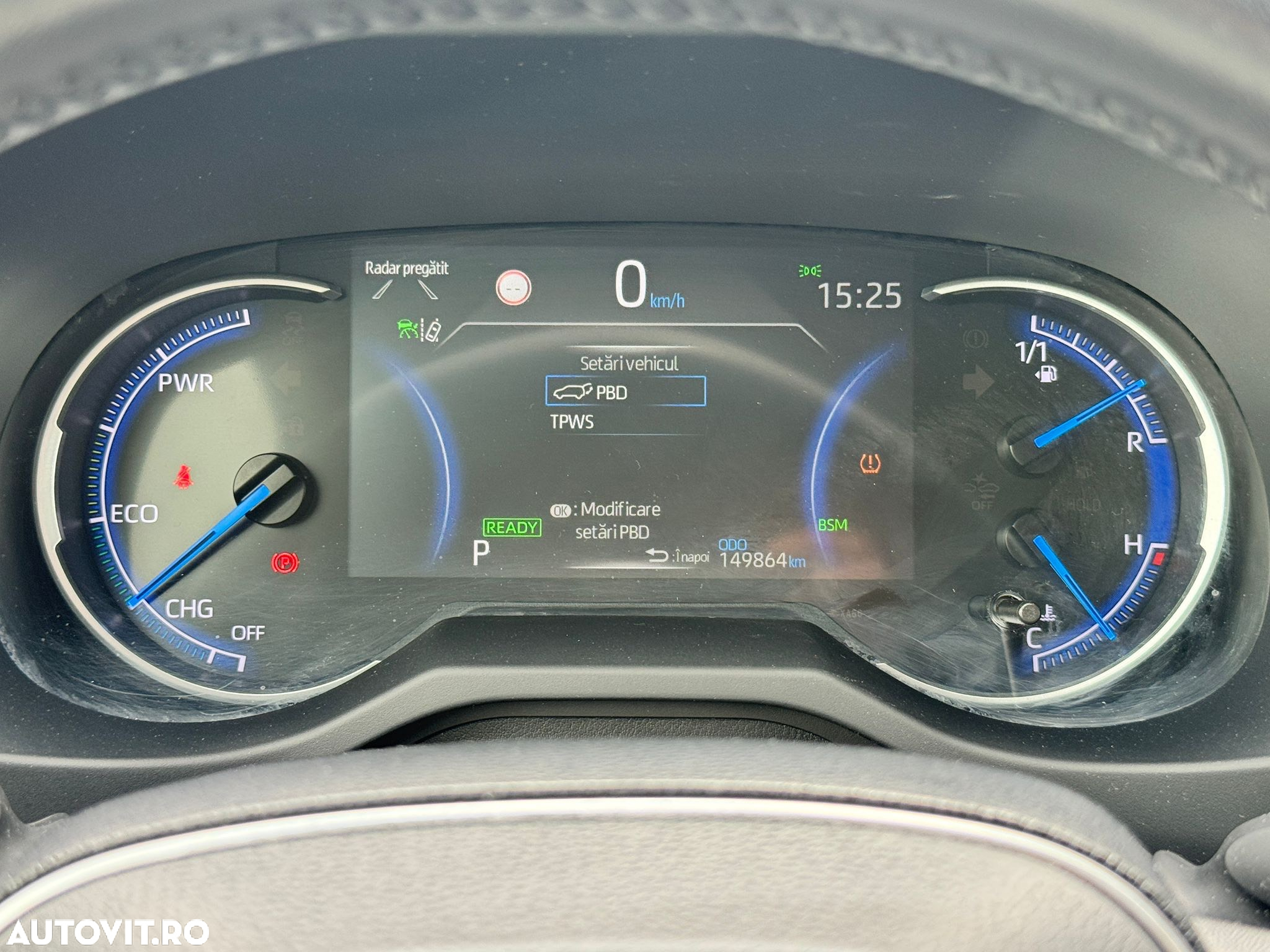Toyota RAV4 2.5 Hybrid VVT-iE 4x4 Luxury Premium - 24