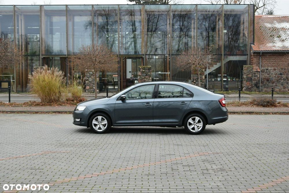 Skoda RAPID 1.0 TSI Style - 4