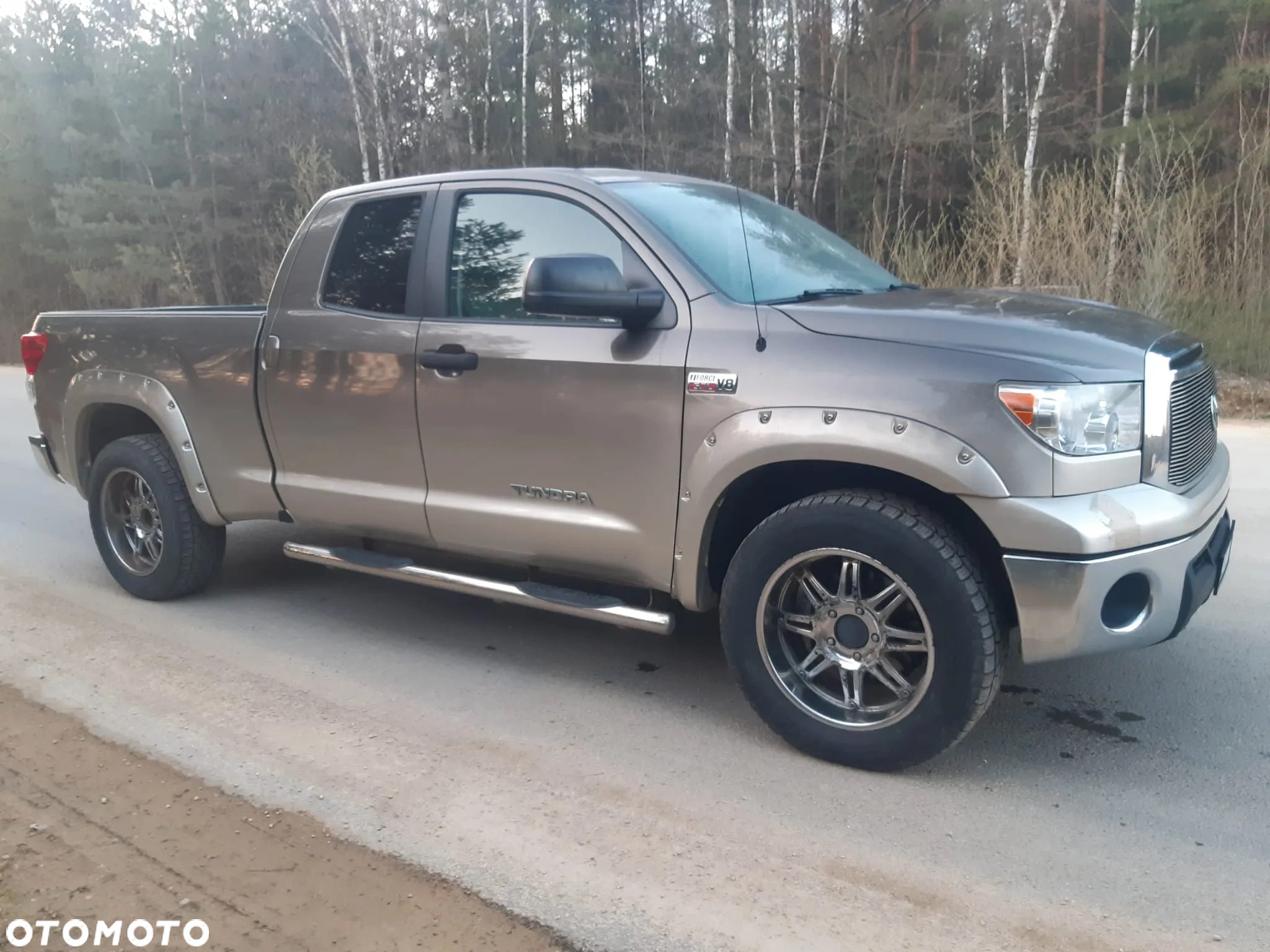 Toyota Tundra - 12