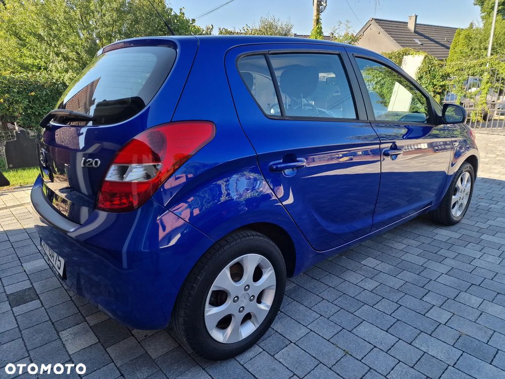Hyundai i20 1.4 Comfort EU5 - 10