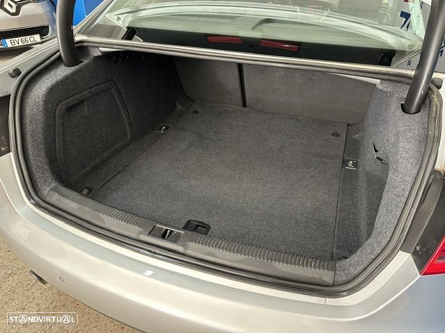 Audi A4 2.0 TDI S-line - 23