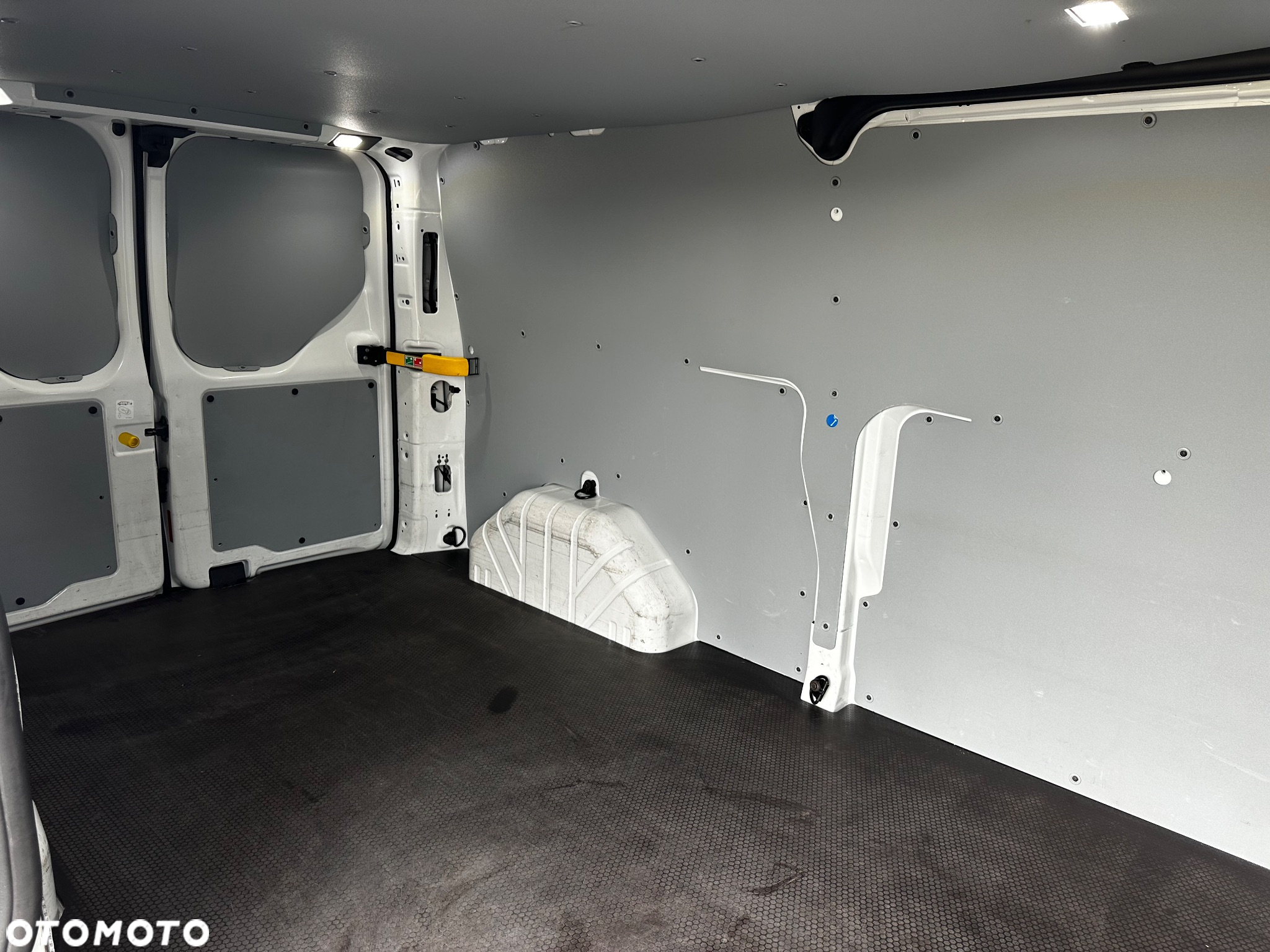 Ford Transit Custom L2H1 - 10