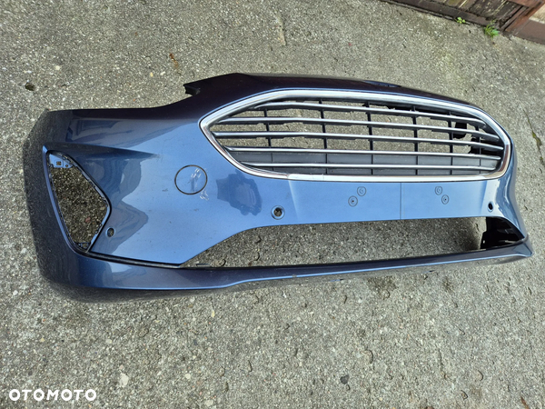 Ford Fiesta Mk8 17- zderzak przedni grill stelaż