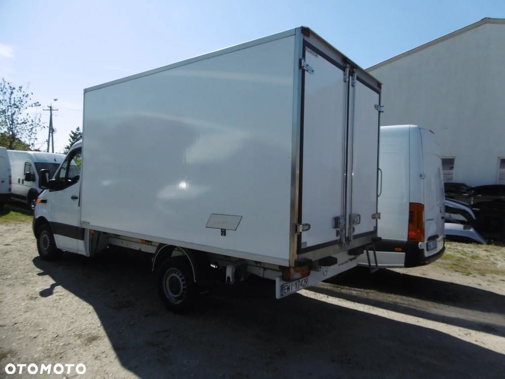 Mercedes-Benz Sprinter - 19