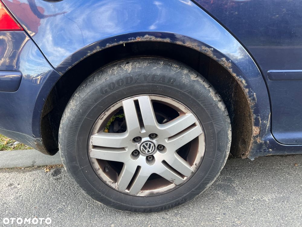 Volkswagen Golf - 23