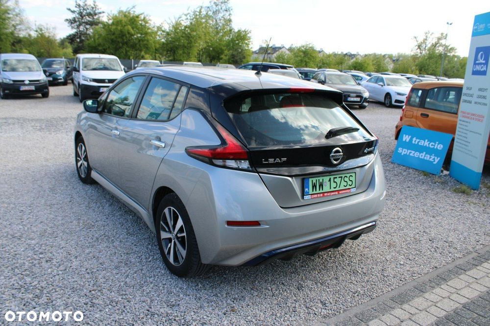 Nissan Leaf - 10