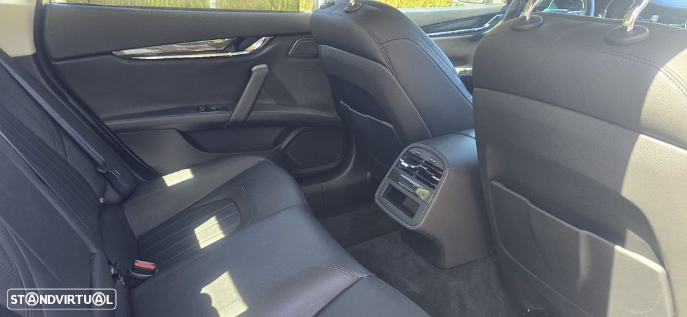 Maserati Quattroporte 3.0 V6 D GranSport - 14