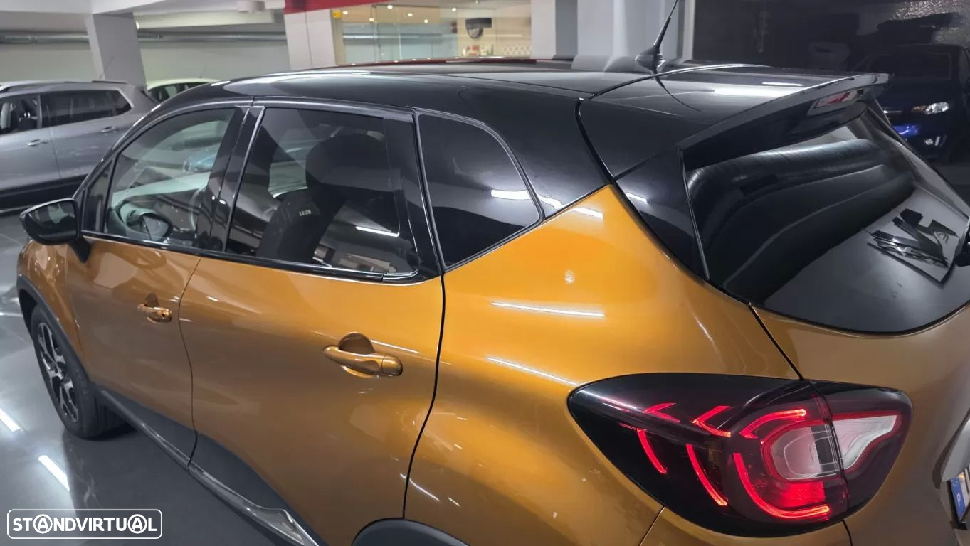 Renault Captur 0.9 TCE Exclusive XMOD - 21