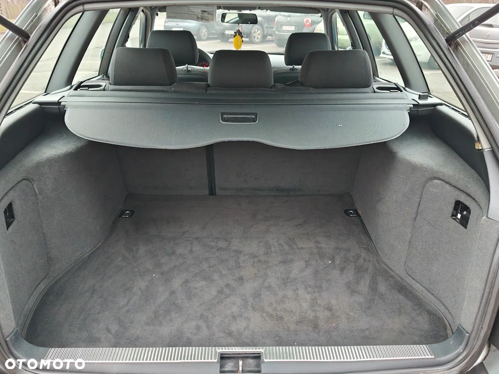 Audi A4 Avant 1.8 - 19