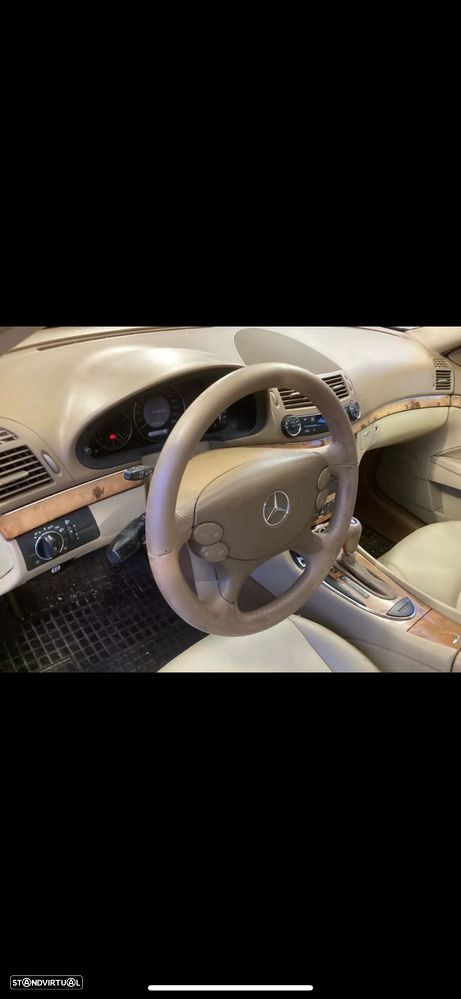 Mercedes-Benz E 200 CDI Auto Elegance - 13