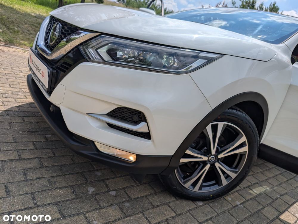 Nissan Qashqai 1.3 DIG-T N-Connecta - 38