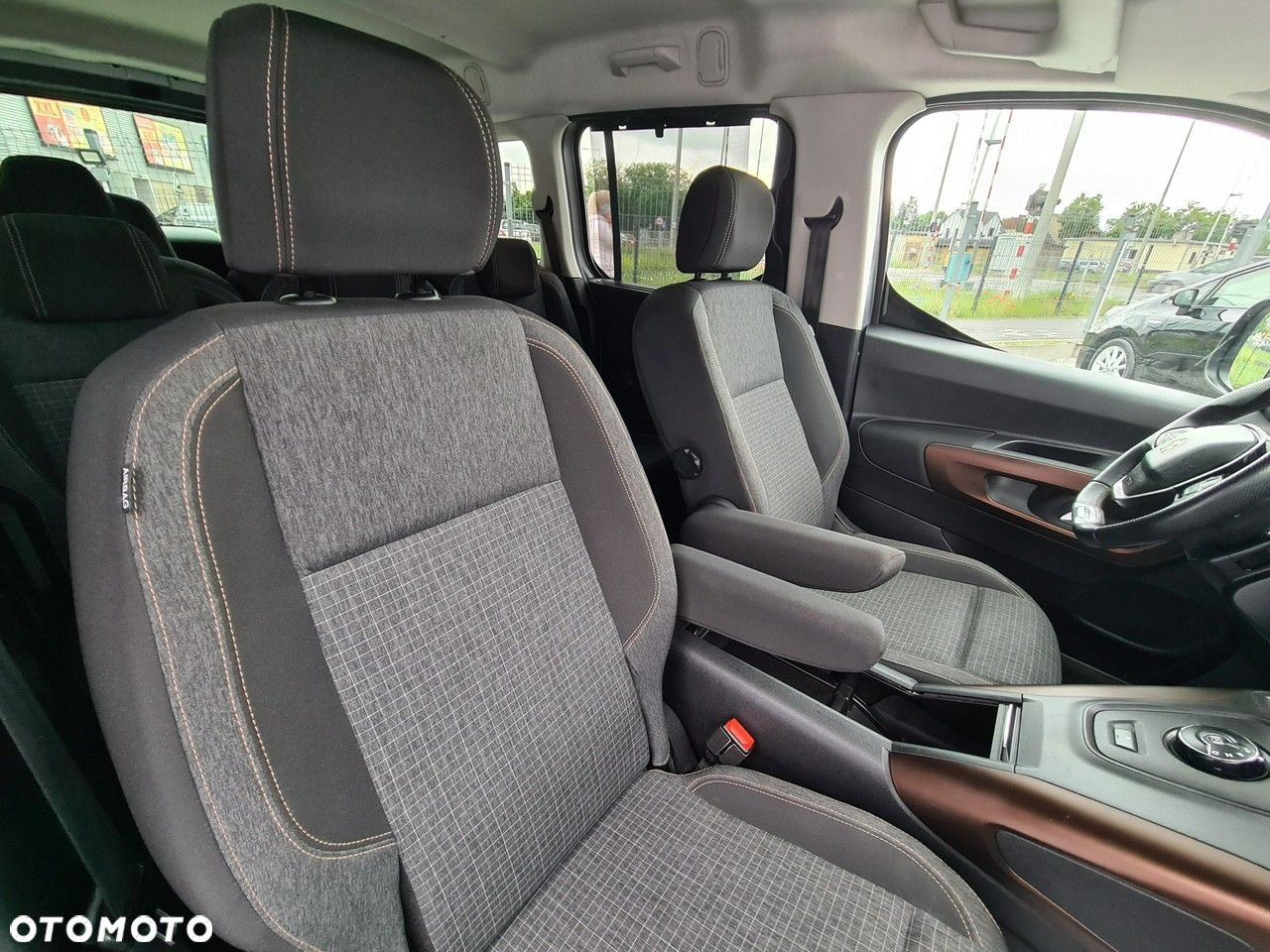 Peugeot Rifter Long 1.5 BlueHDI GT Line S&S - 32